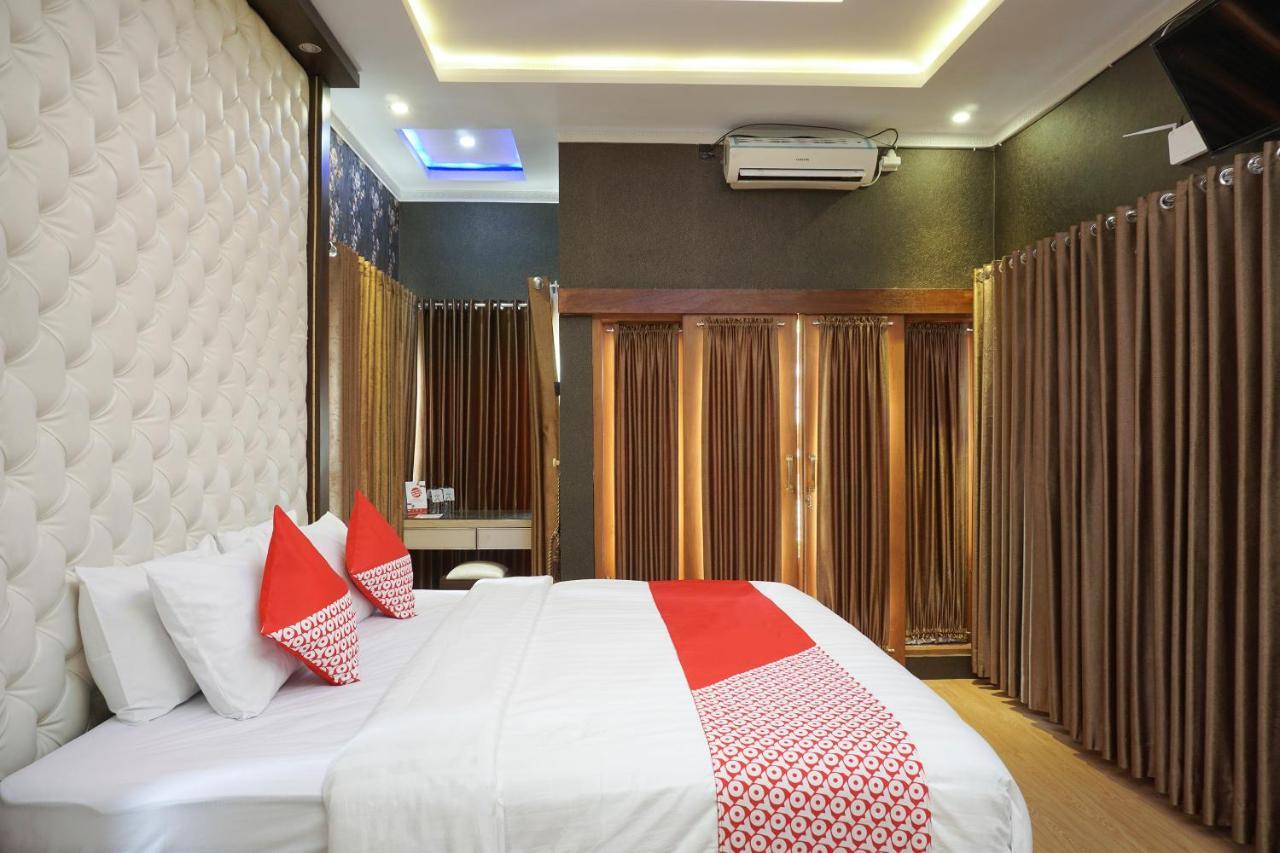 Super Oyo 444 Rafitha Homestay Baturetno Exteriér fotografie