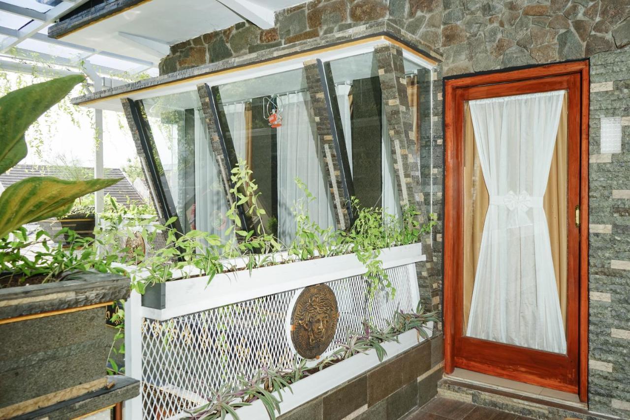 Super Oyo 444 Rafitha Homestay Baturetno Exteriér fotografie