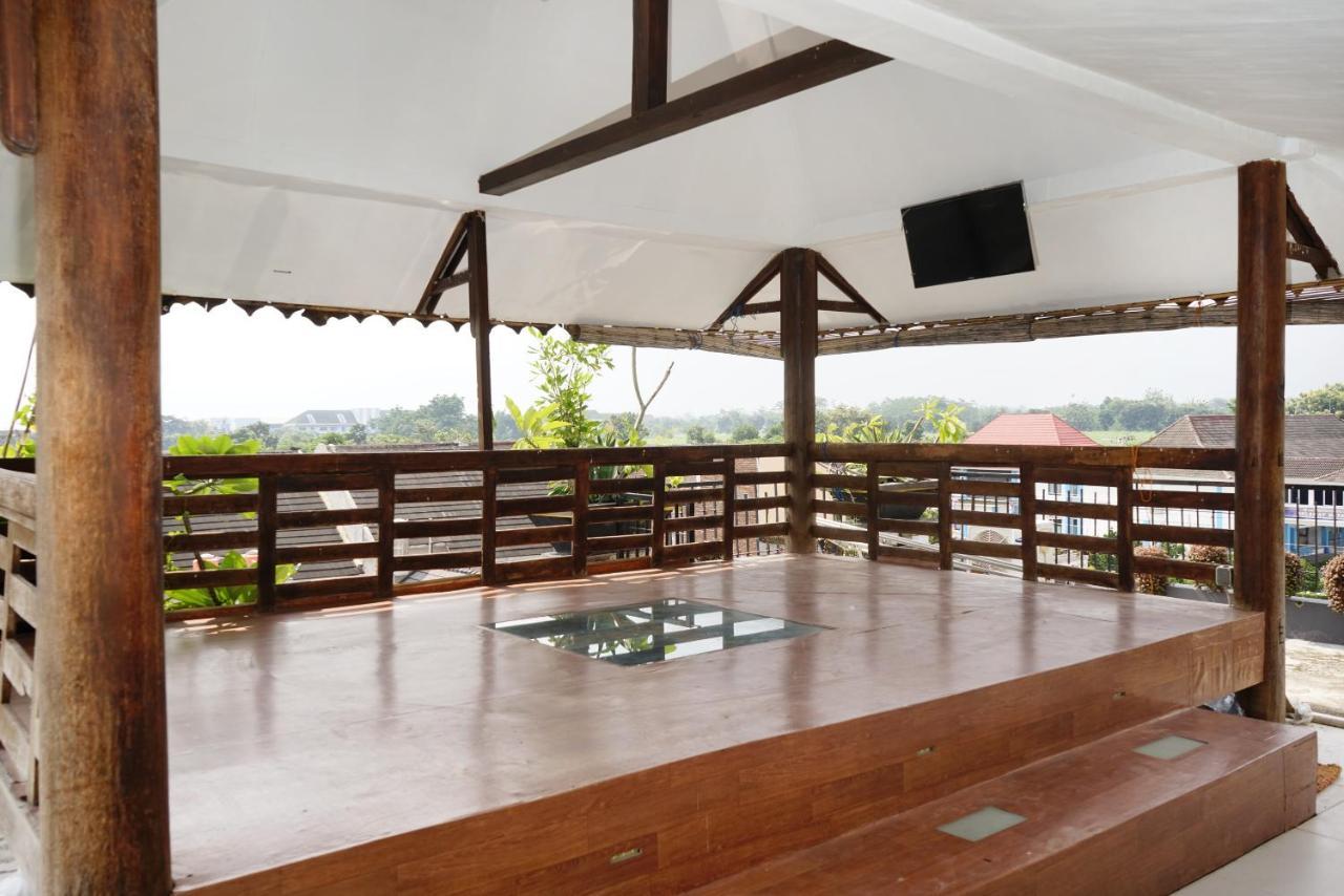 Super Oyo 444 Rafitha Homestay Baturetno Exteriér fotografie