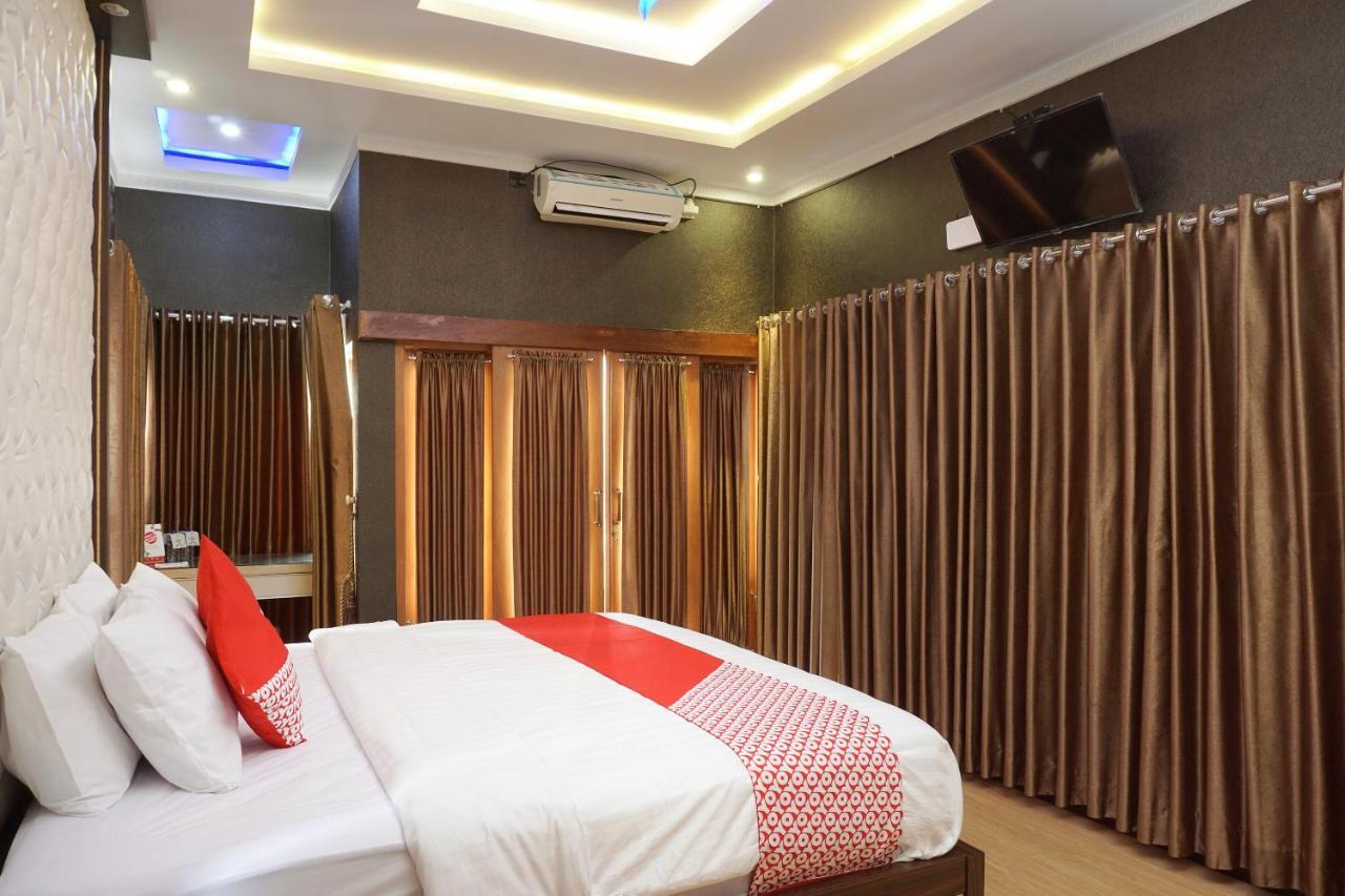 Super Oyo 444 Rafitha Homestay Baturetno Exteriér fotografie
