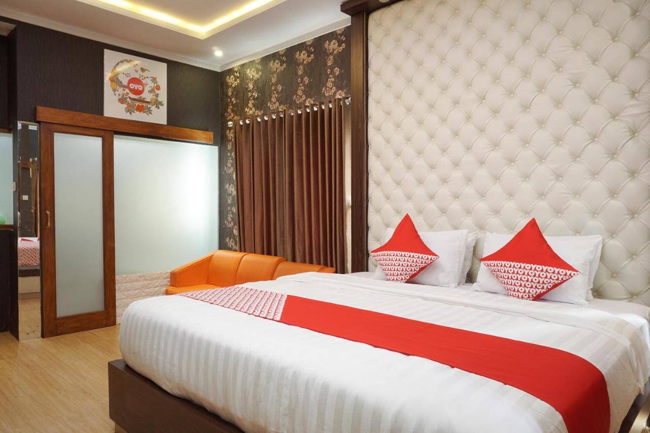 Super Oyo 444 Rafitha Homestay Baturetno Exteriér fotografie